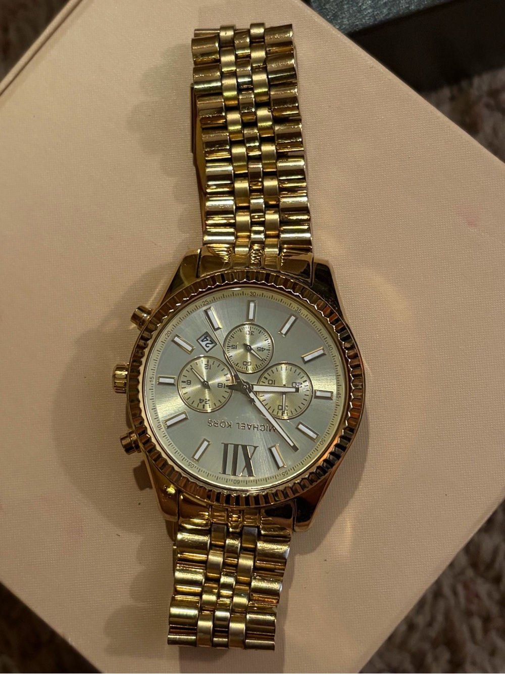 ✨Michael Kors Gold-Tone Watch✨🎄 - Picture 7 of 7